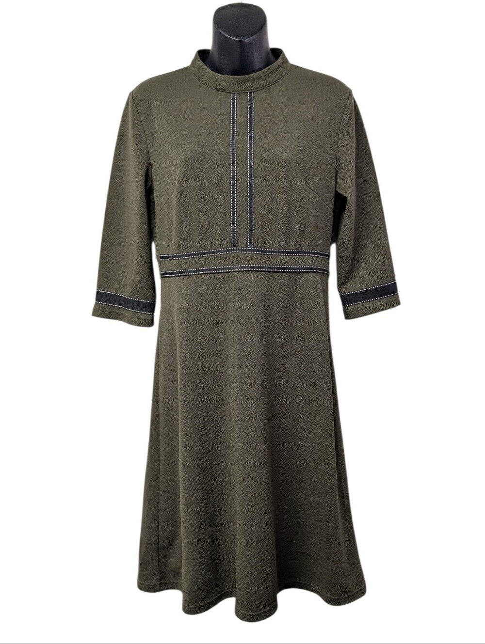 Homeyee Women's Green Mock Neck 3/4 Sleeve A-Line Knee Dress Stretch Size 8